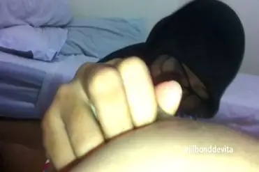 Akun Twitter Devita Membocorkan Skandal Terbaru