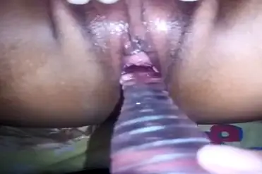 Bini Orang Tampil Nakal Main Dildo Asyik Barbar