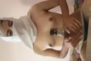 Miss KL Colmek Manja Air Mancur Keluar Deras