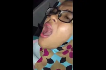 Ngocokin Cewek Hijab Manis Sampai Kejang Di Mobil
